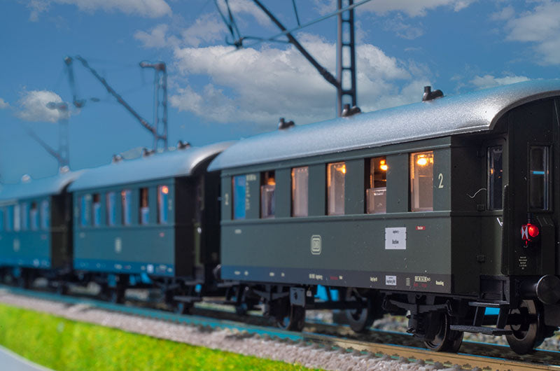 New Arrivals: Trix Passenger Car Set