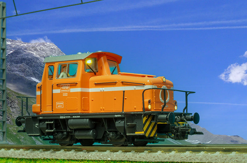 ESU KG 230 Diesel locomotive, sound and smoke.
