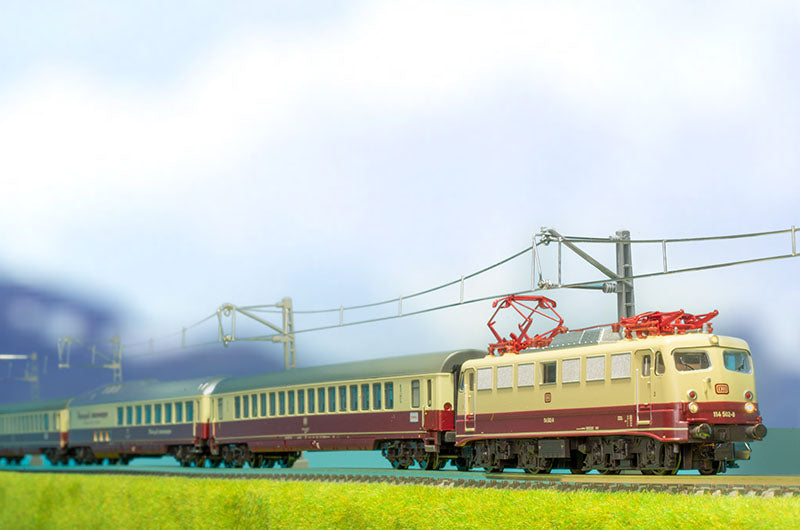 Minitrix TEE train