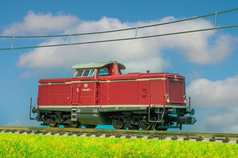 Minitrix V100 Diesel locomotive, DCC sound.