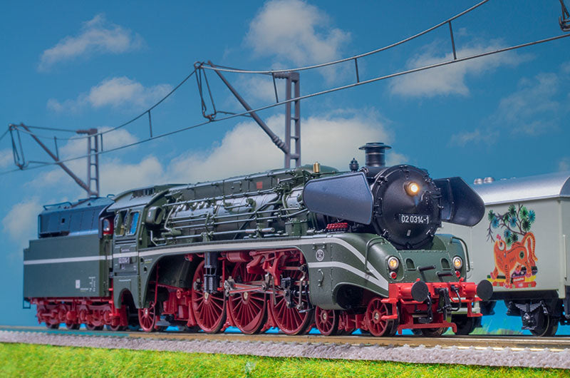 Trix HO BR02 DR Steam Locomotive.