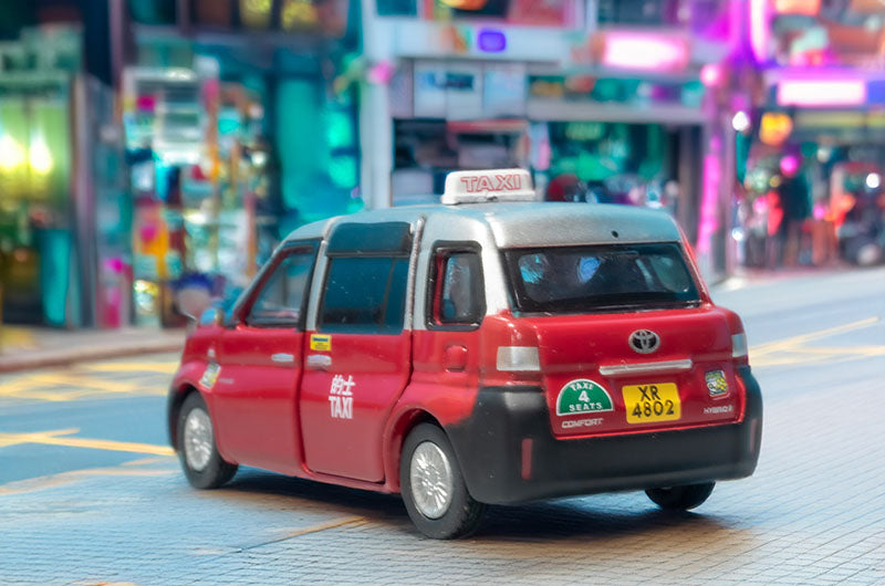 Tiny City: Toyota Comfort Hybrid Taxi (Urban) (XR4802)