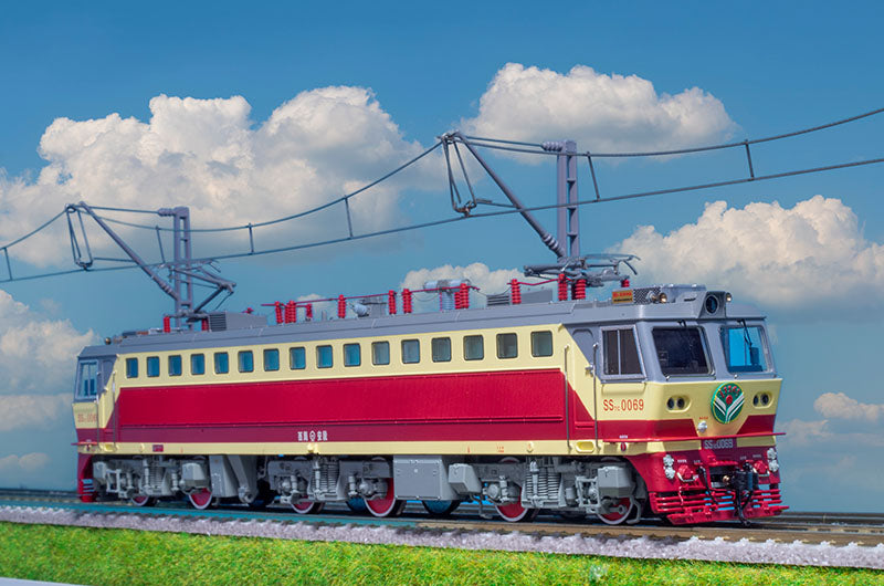 Bachmann China HO China Railway SS7C Electric Locomotives.